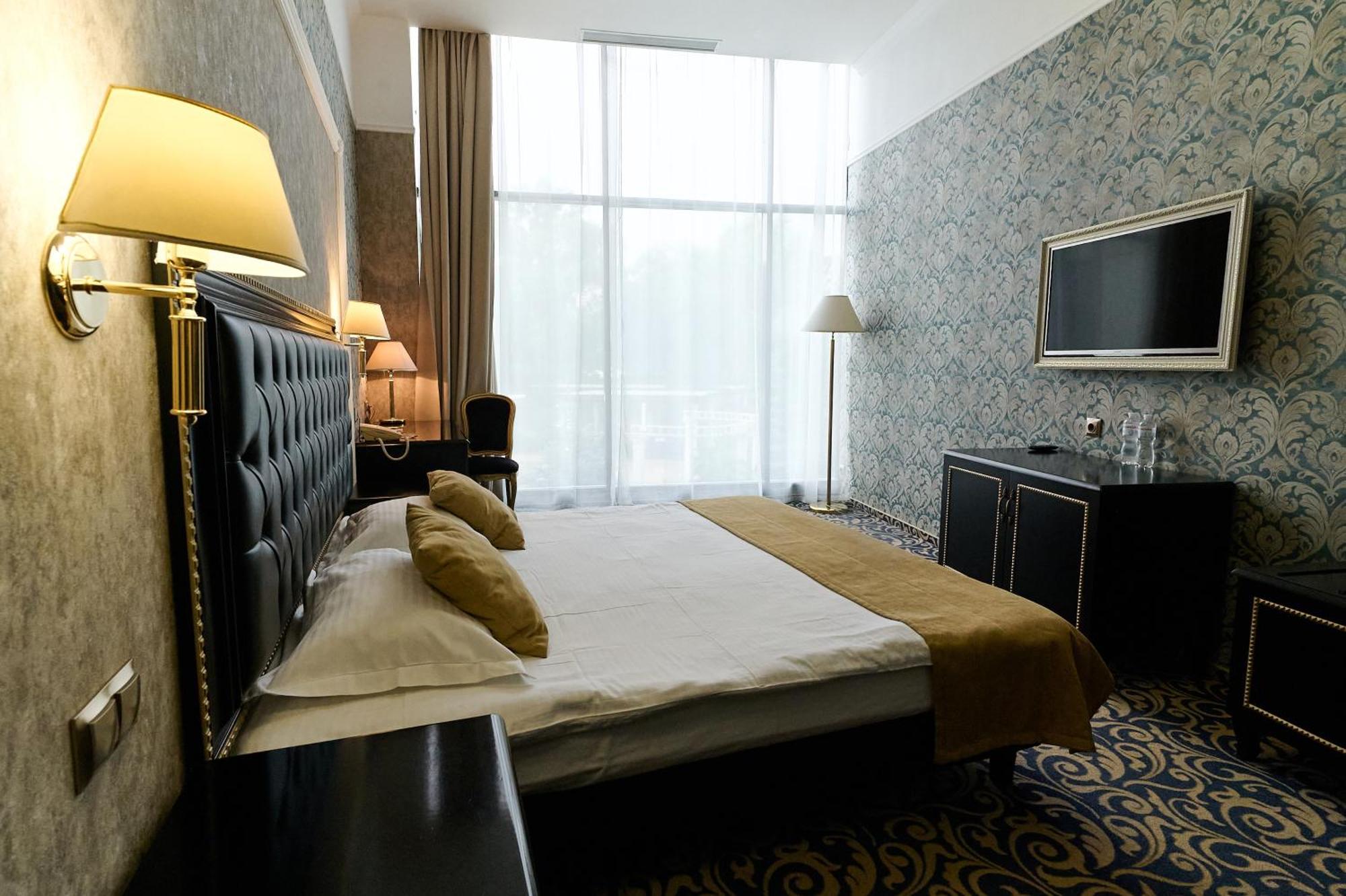 Hotel Misto Spa & Fitness Kharkiv Exterior photo
